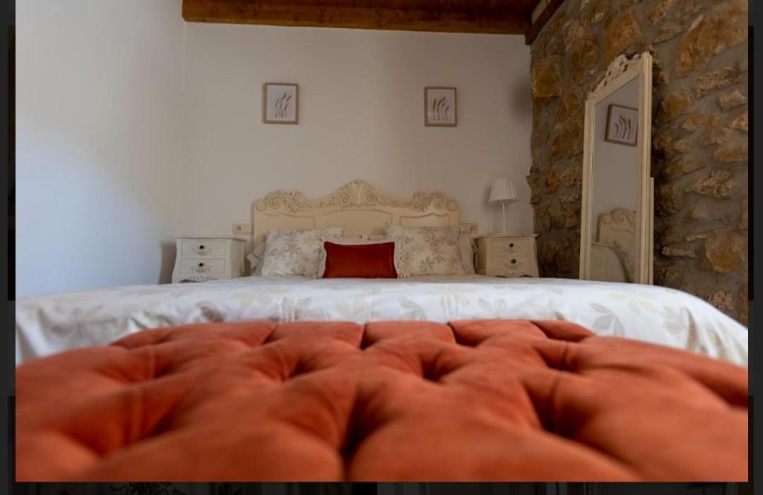 Hotel Rural En Las Cascadas De Tobera Extérieur photo
