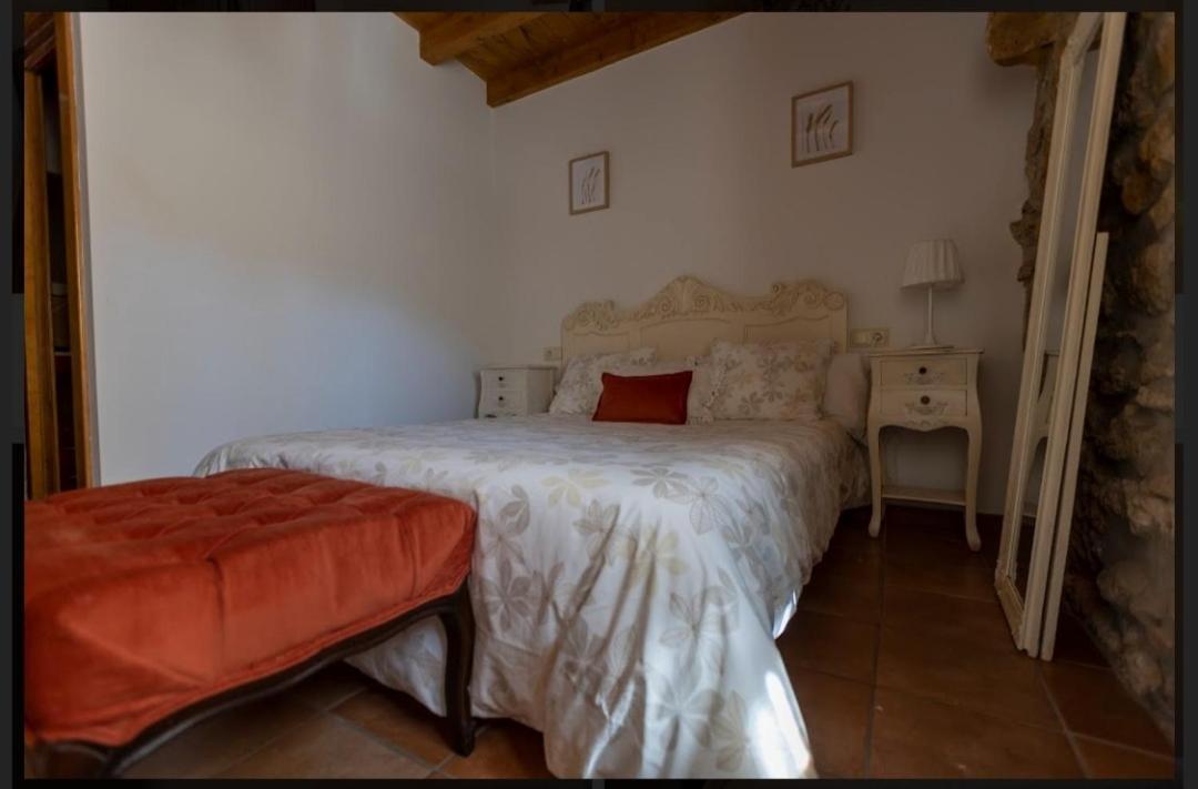 Hotel Rural En Las Cascadas De Tobera Extérieur photo