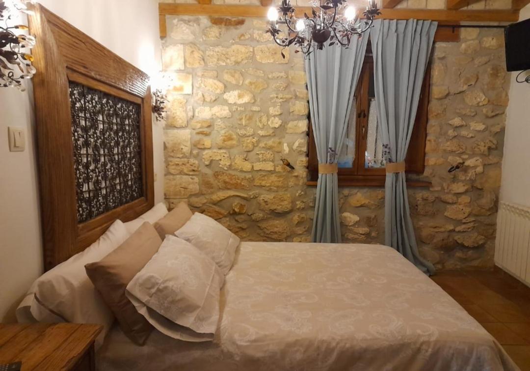 Hotel Rural En Las Cascadas De Tobera Extérieur photo