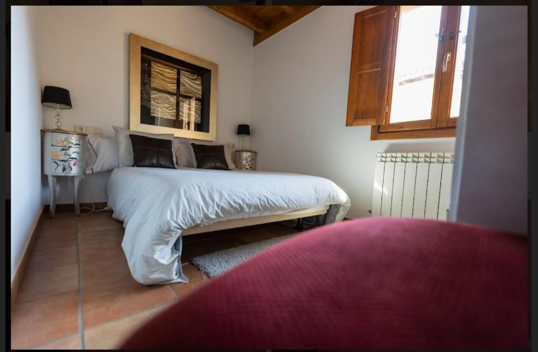 Hotel Rural En Las Cascadas De Tobera Extérieur photo