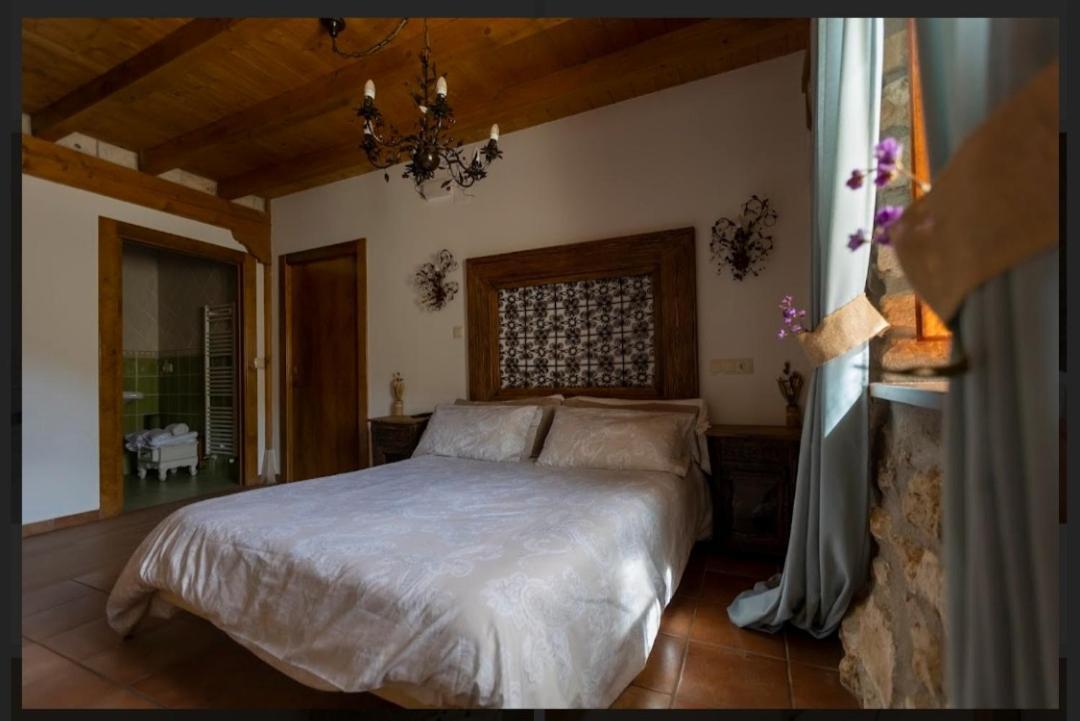 Hotel Rural En Las Cascadas De Tobera Extérieur photo
